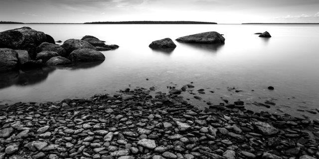 Print Calm Sea And Pebbles 1220X813mm